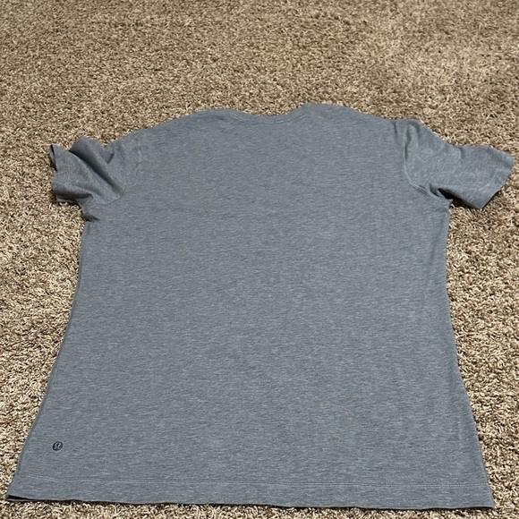 lululemon athletica Gray Mountain Graphic Tee - Picture 4 of 4
